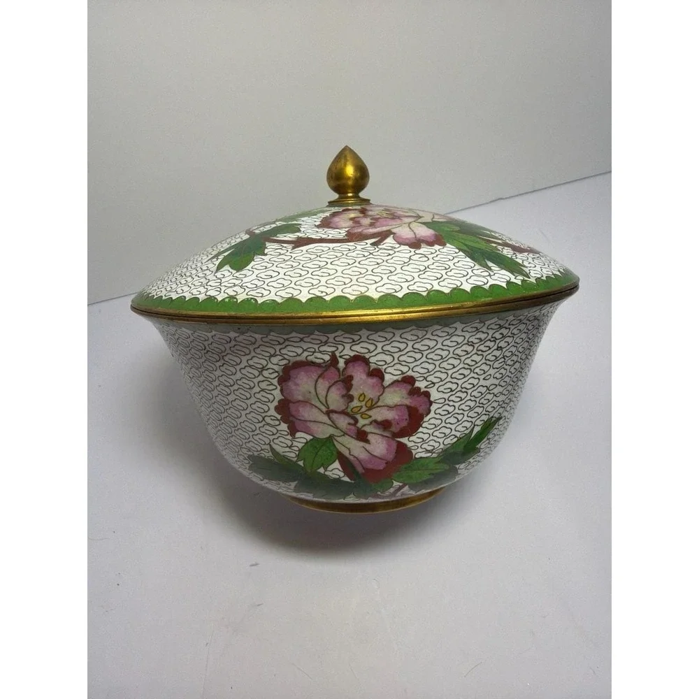 Vintage Chinese Cloisonné Lidded Bowl White Enamel‎ Birds and Peony 6-inch